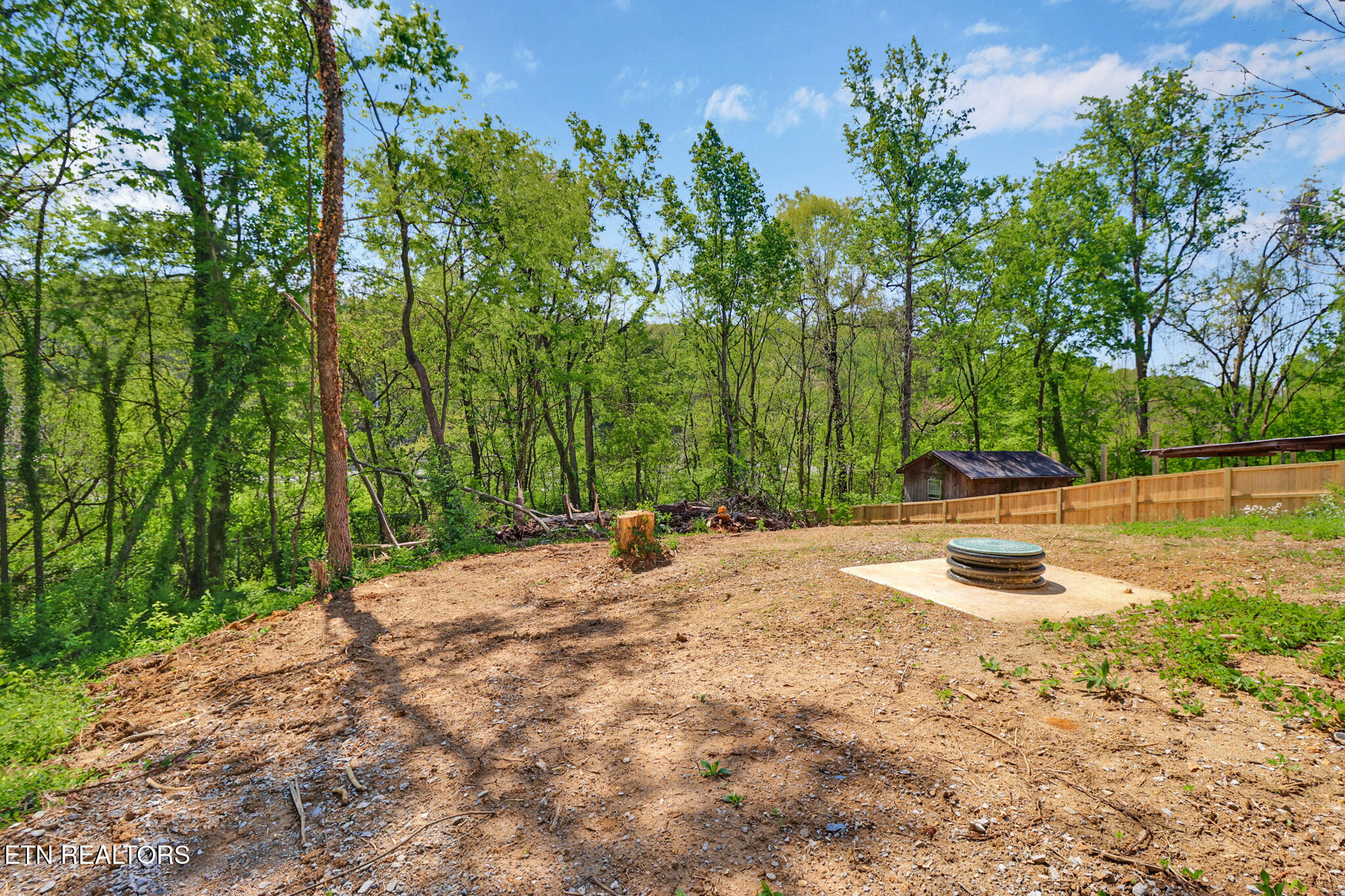 4233 Old State Road Knoxville, TN 37914 - Photo 37 of 46 if1a3853-if1a3857