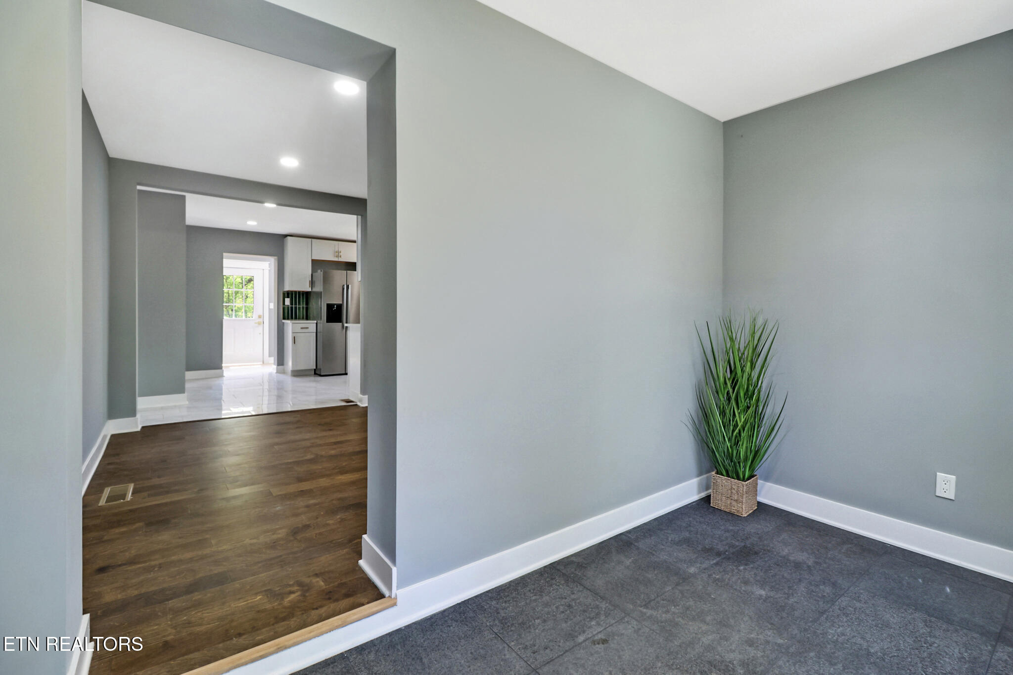 4233 Old State Road Knoxville, TN 37914 - Photo 8 of 46 if1a3873-if1a3877