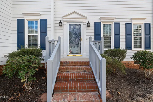 $2,395 | 113 Laurel Branch Drive, Cary, NC 27513