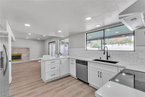 $649,888 | 349 Listo Court, Henderson, NV 89014