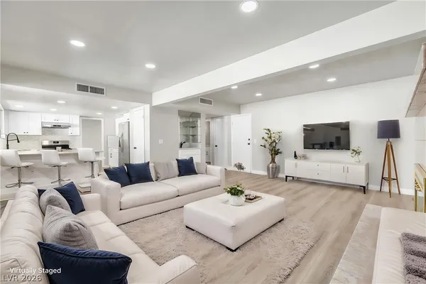 $649,888 | 349 Listo Court, Henderson, NV 89014