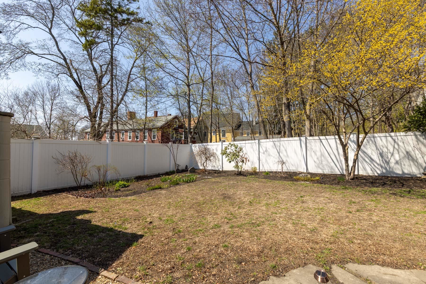 12 Hall Place Exeter, NH 03833 - Photo 37 of 39 Gallery Image 37