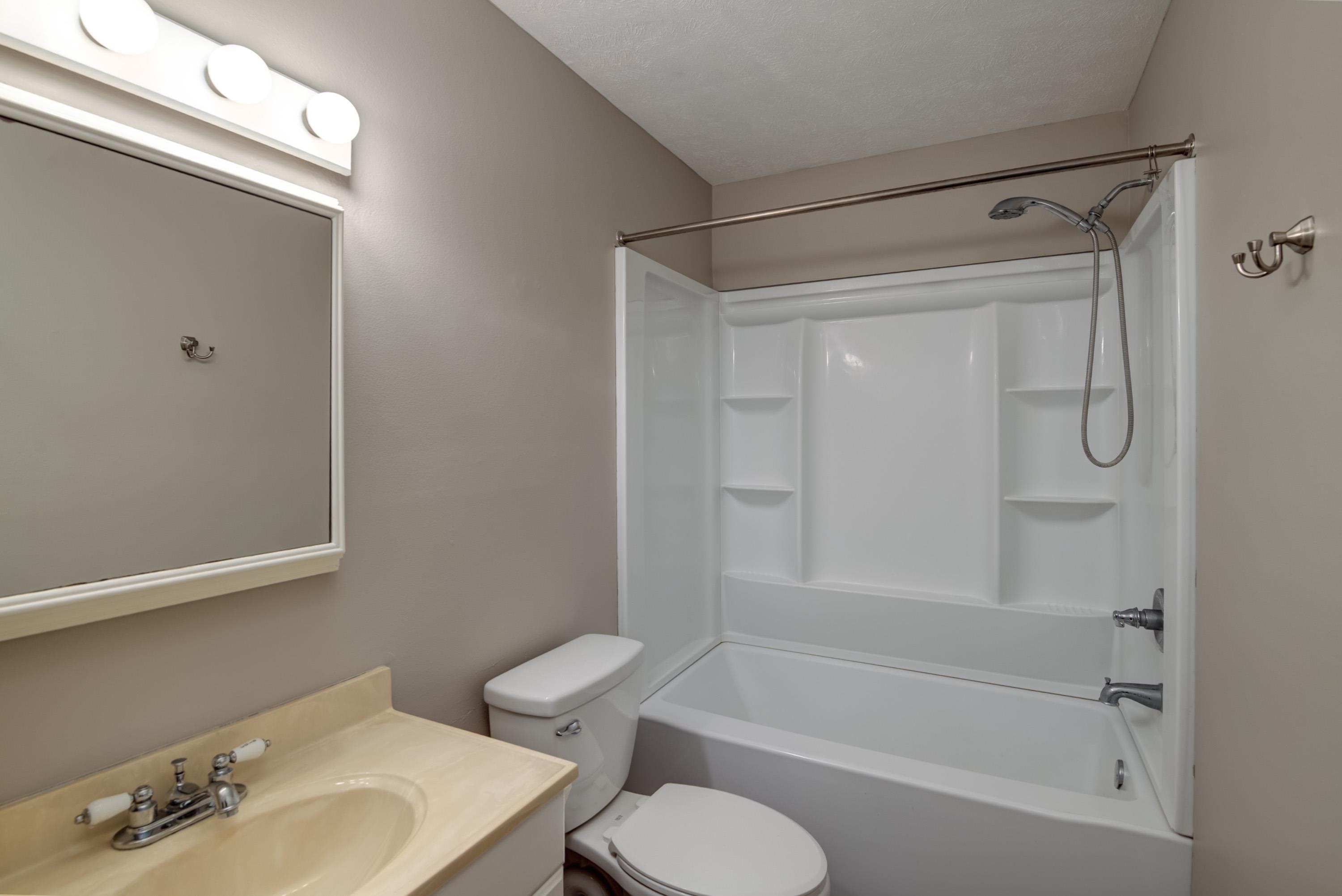 2575 Reily Court Traverse City, MI 49685 - Photo 5 of 37