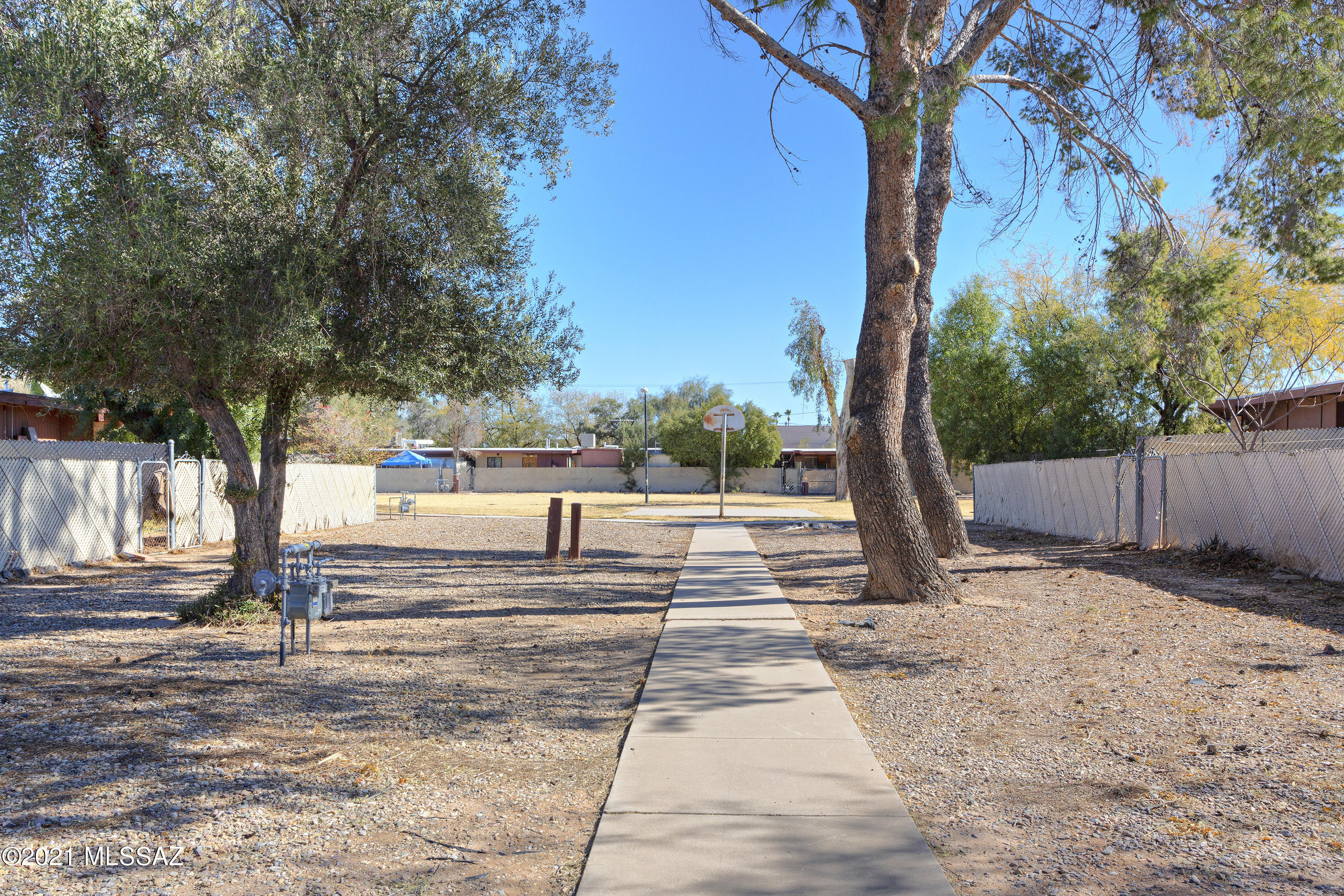 1511 West Roger Road Tucson, AZ 85705 - Photo 19 of 20
