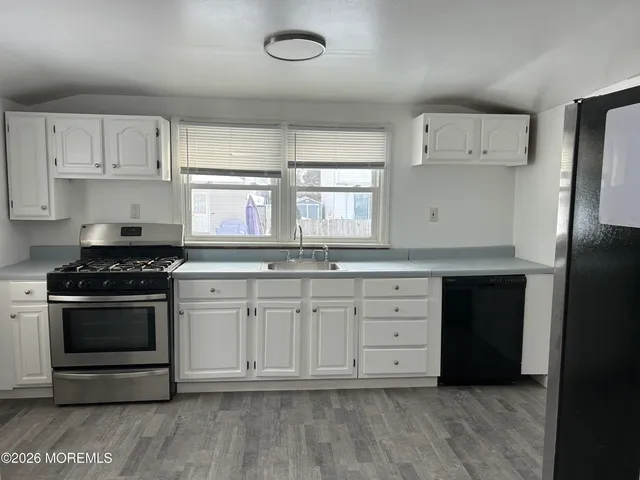 $2,800 | 276 Linden Avenue, North Middletown, NJ 07748