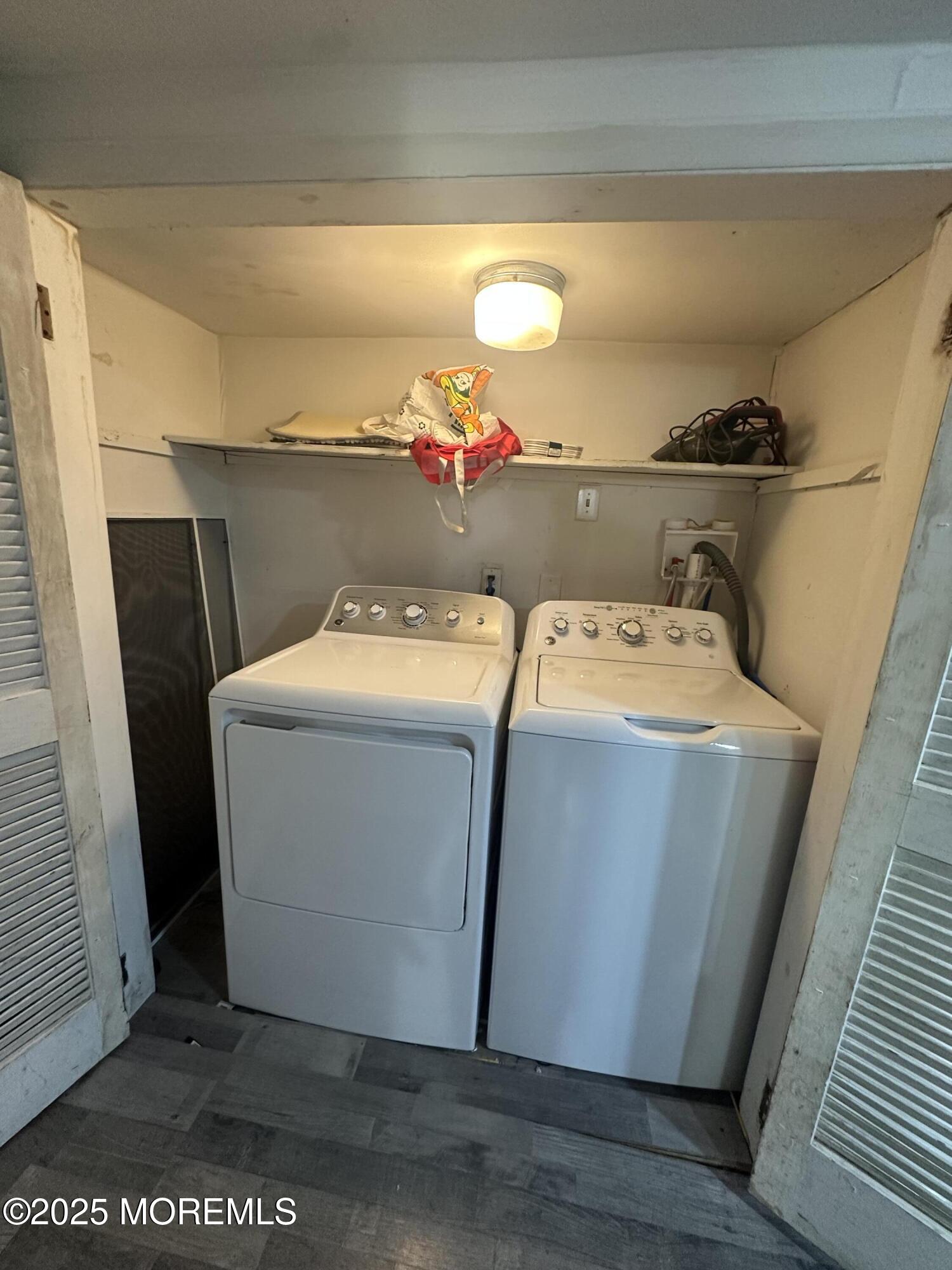 276 Linden Avenue North Middletown, NJ 07748 - Photo 5 of 15 a utility room with dryer and washer