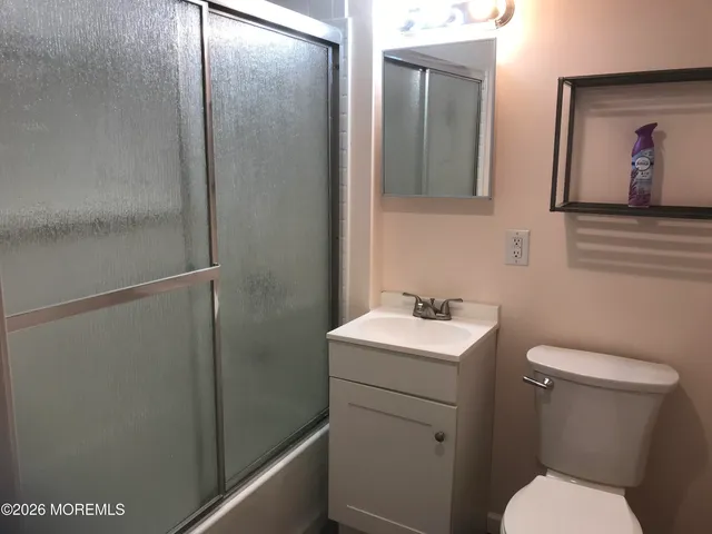 $2,800 | 276 Linden Avenue, North Middletown, NJ 07748