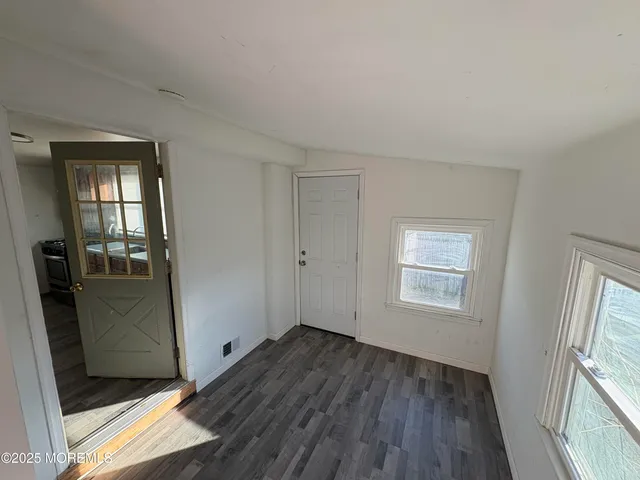 $3,000 | 276 Linden Avenue, North Middletown, NJ 07748