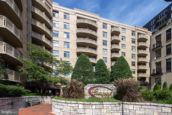 $3,950 | 7111 Woodmont Avenue, Unit 602, Bethesda, MD 20815