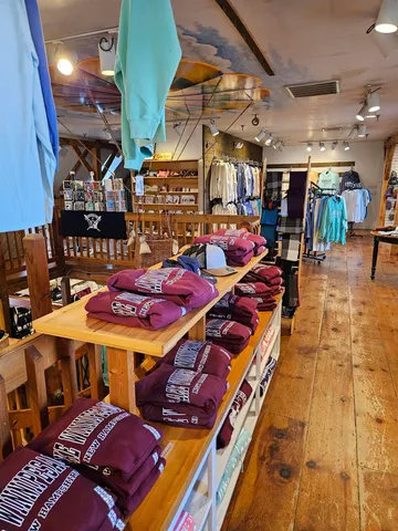 $2,575 | 312 Daniel Webster Highway, Meredith, NH 03253