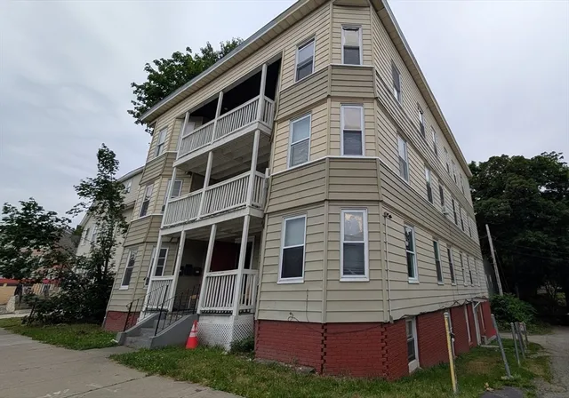 $1,200,000 | 476 Park Avenue, Worcester, MA 01610