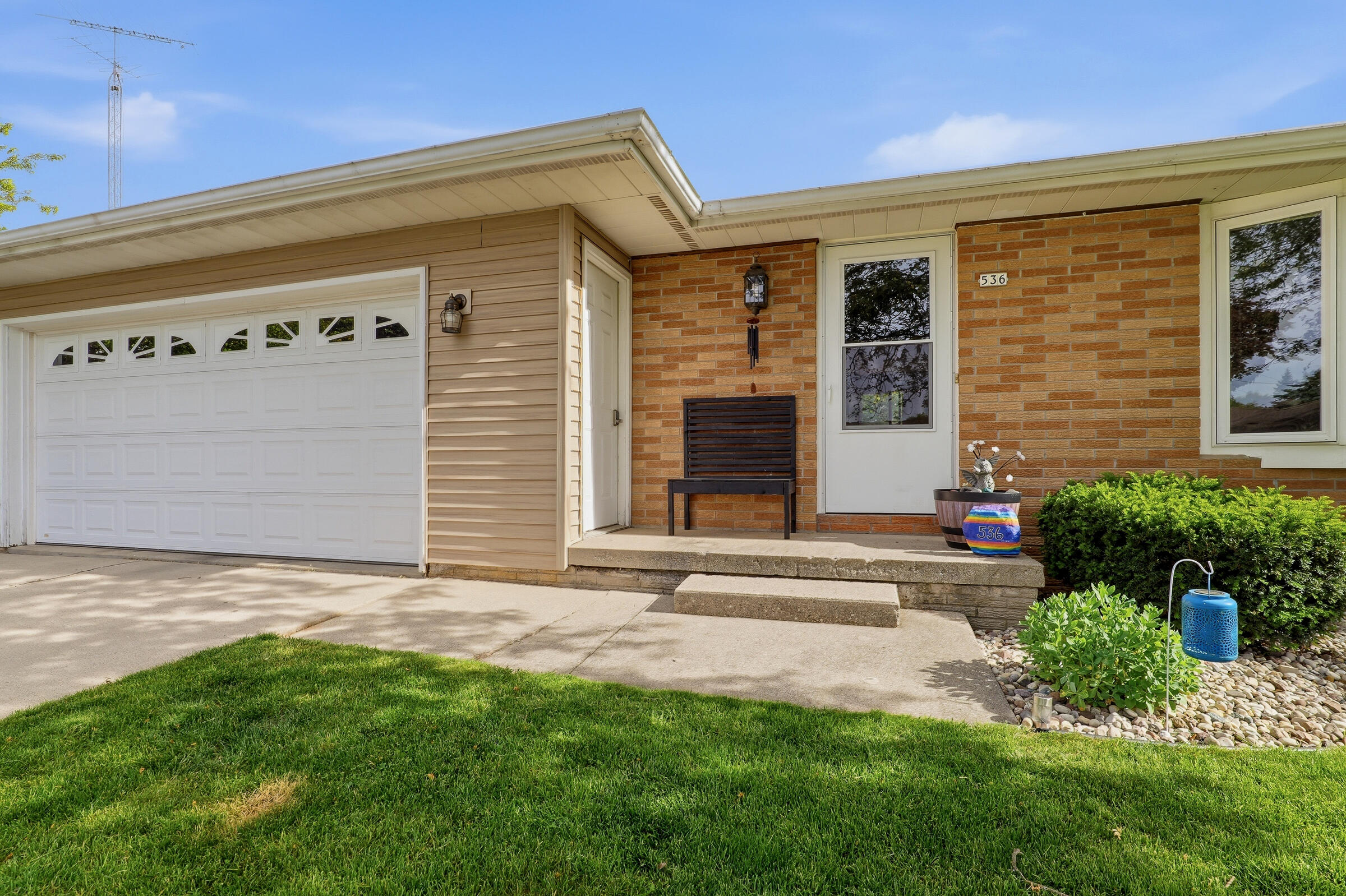 536MonroeSt-2