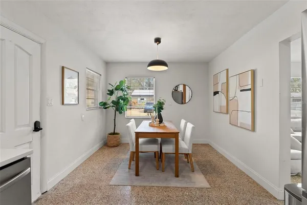 $3,200 | 314 West Alva Street, Tampa, FL 33603