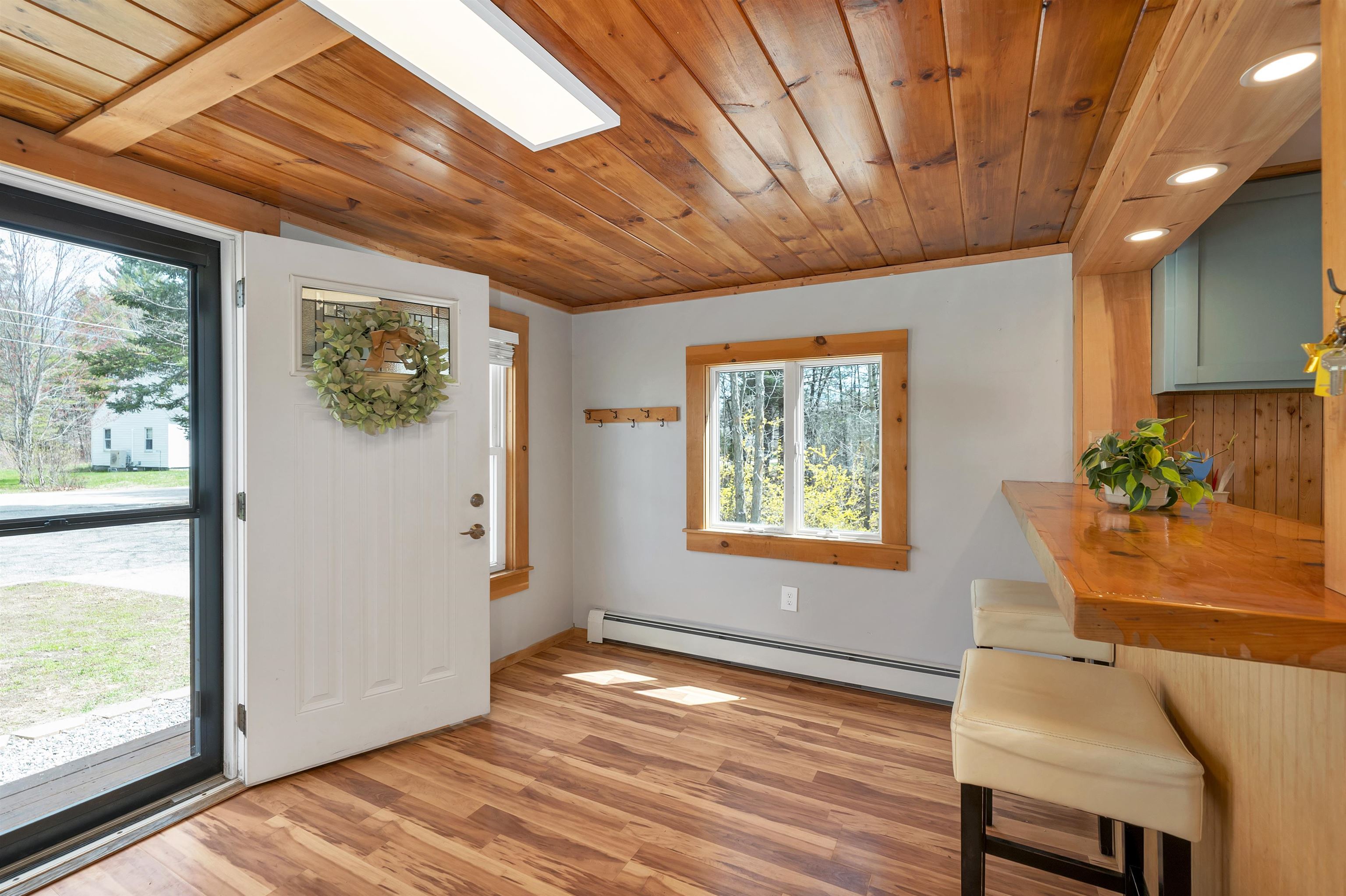 8 Beauview Street Rochester, NH 03867 - Photo 8 of 53 Gallery Image 8