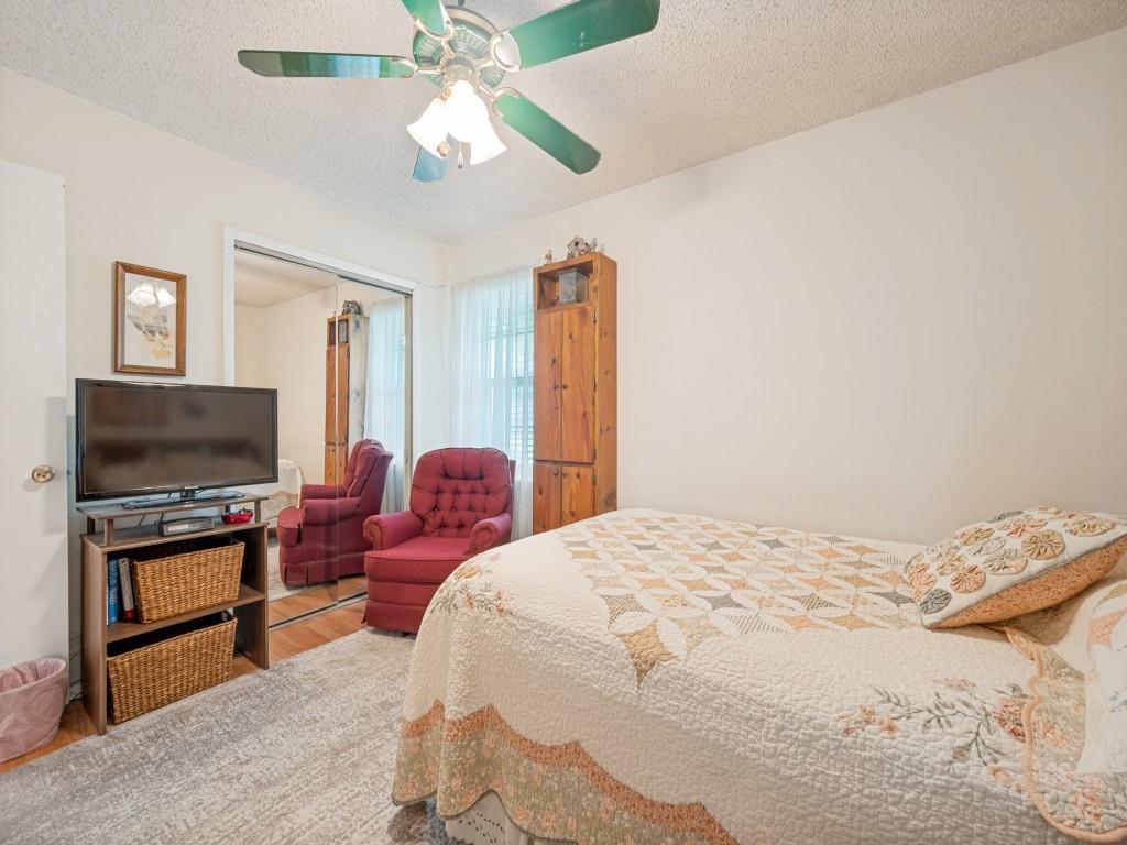 1604 Pleasant Run Road Carrollton, TX 75006 - Photo 14 of 23