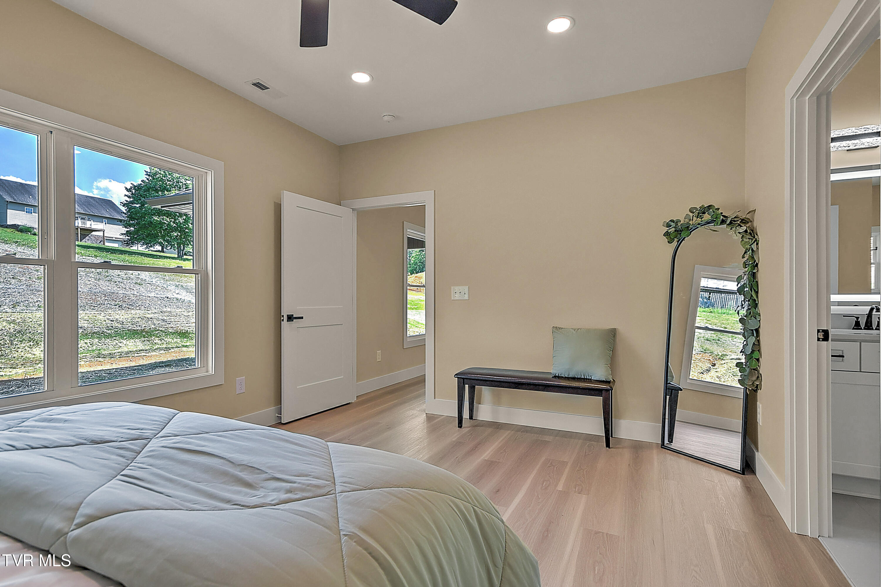 462 Middays Rest Jonesborough, TN 37659 - Photo 24 of 44 24-print-462 Middays Rst MH-24
