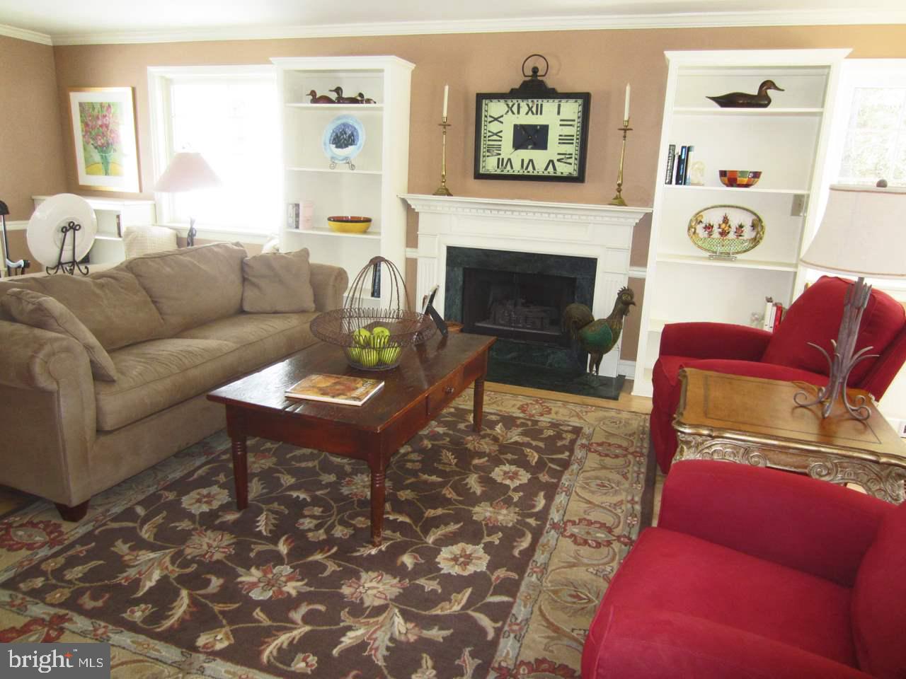 3694 Pleasant Valley Road York, PA 17406 - Photo 5 of 36 Gallery Image 5