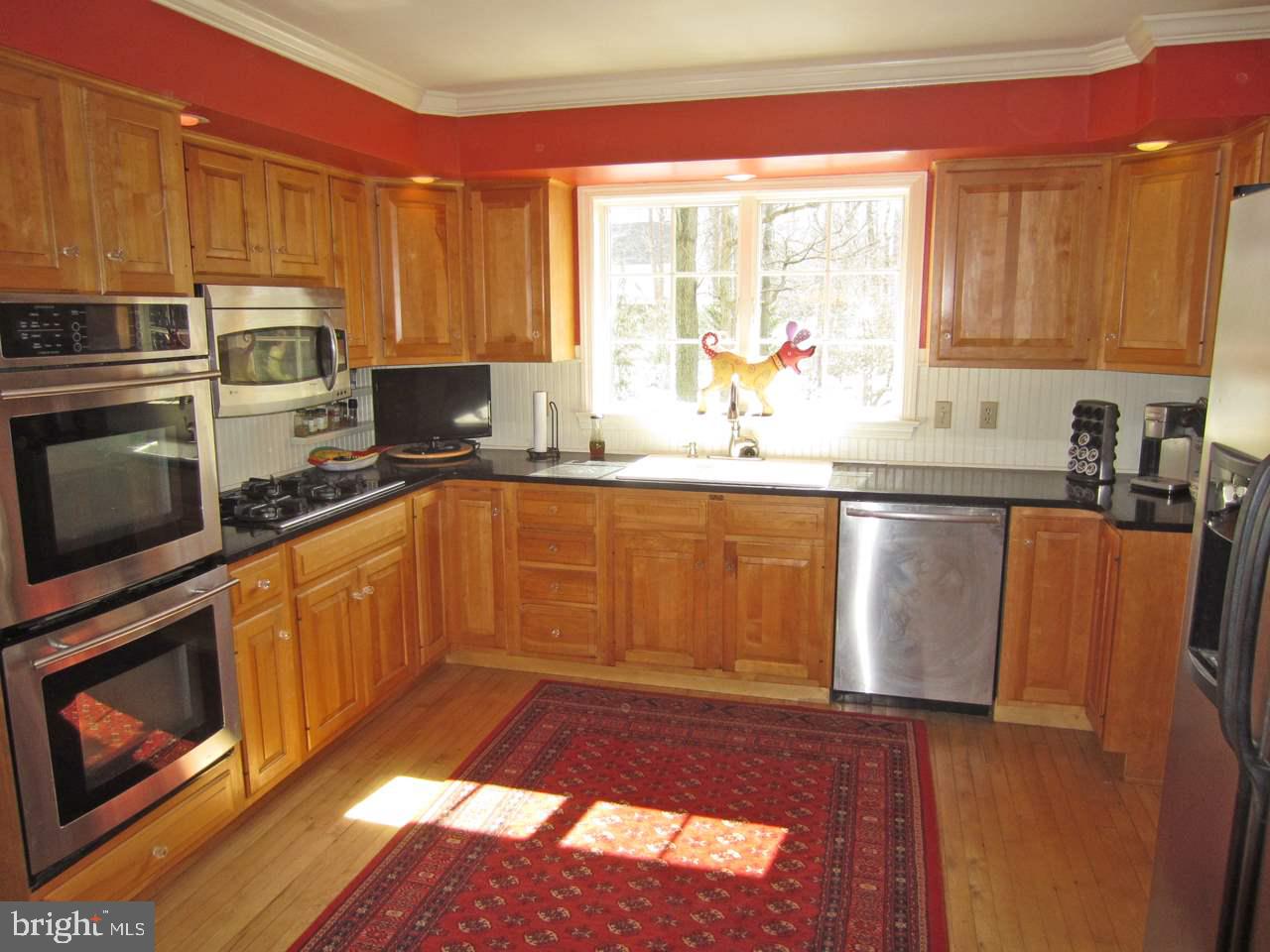 3694 Pleasant Valley Road York, PA 17406 - Photo 10 of 36 Gallery Image 10