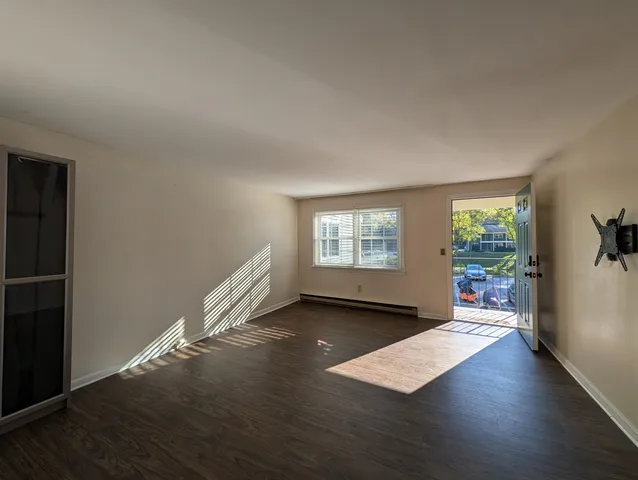 $1,850 | 93 Henry Law Avenue, Unit 118, Dover, NH 03820