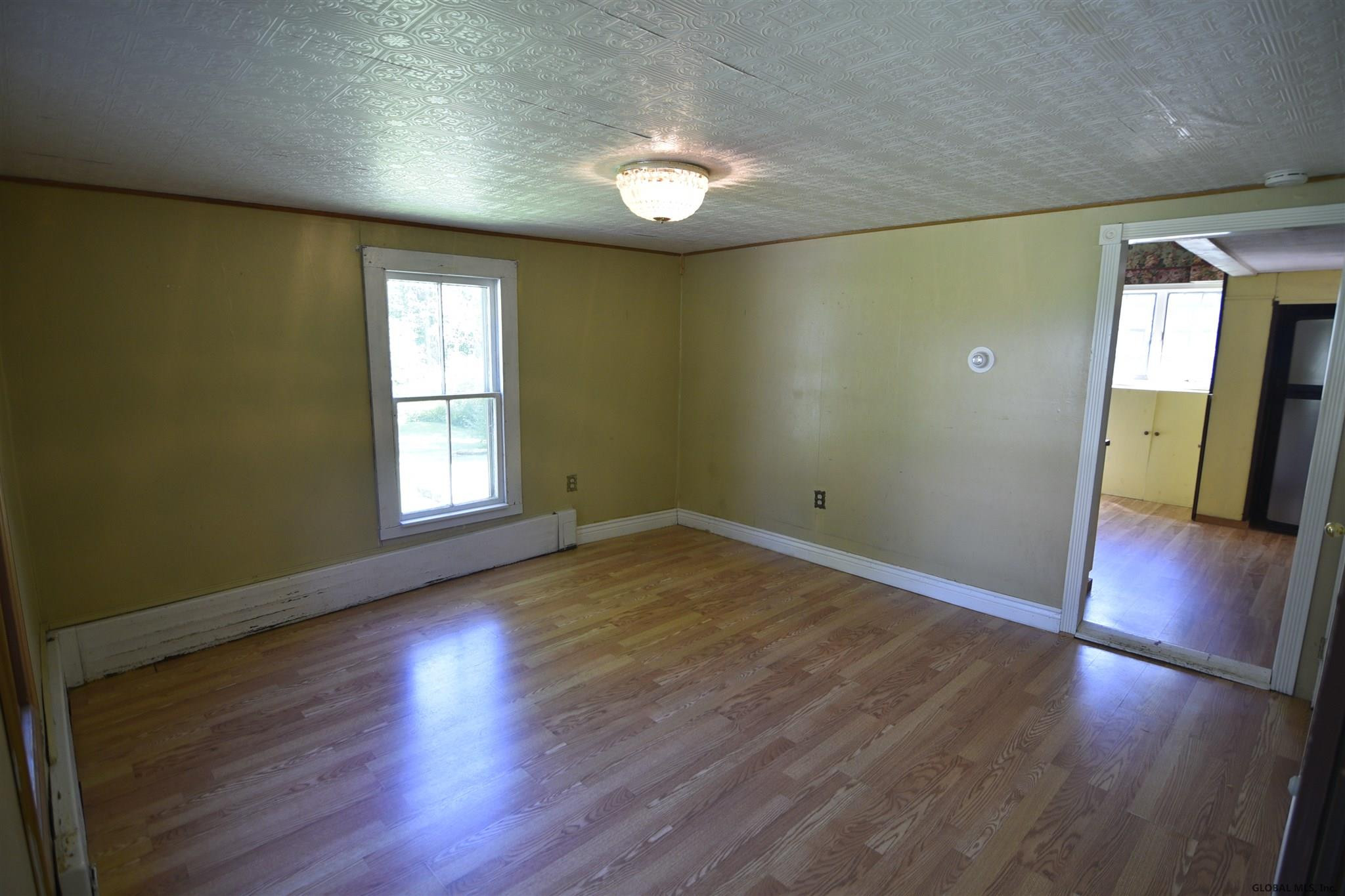 24 Russell Road Greenfield, NY 12833 - Photo 3 of 16 Photo 3