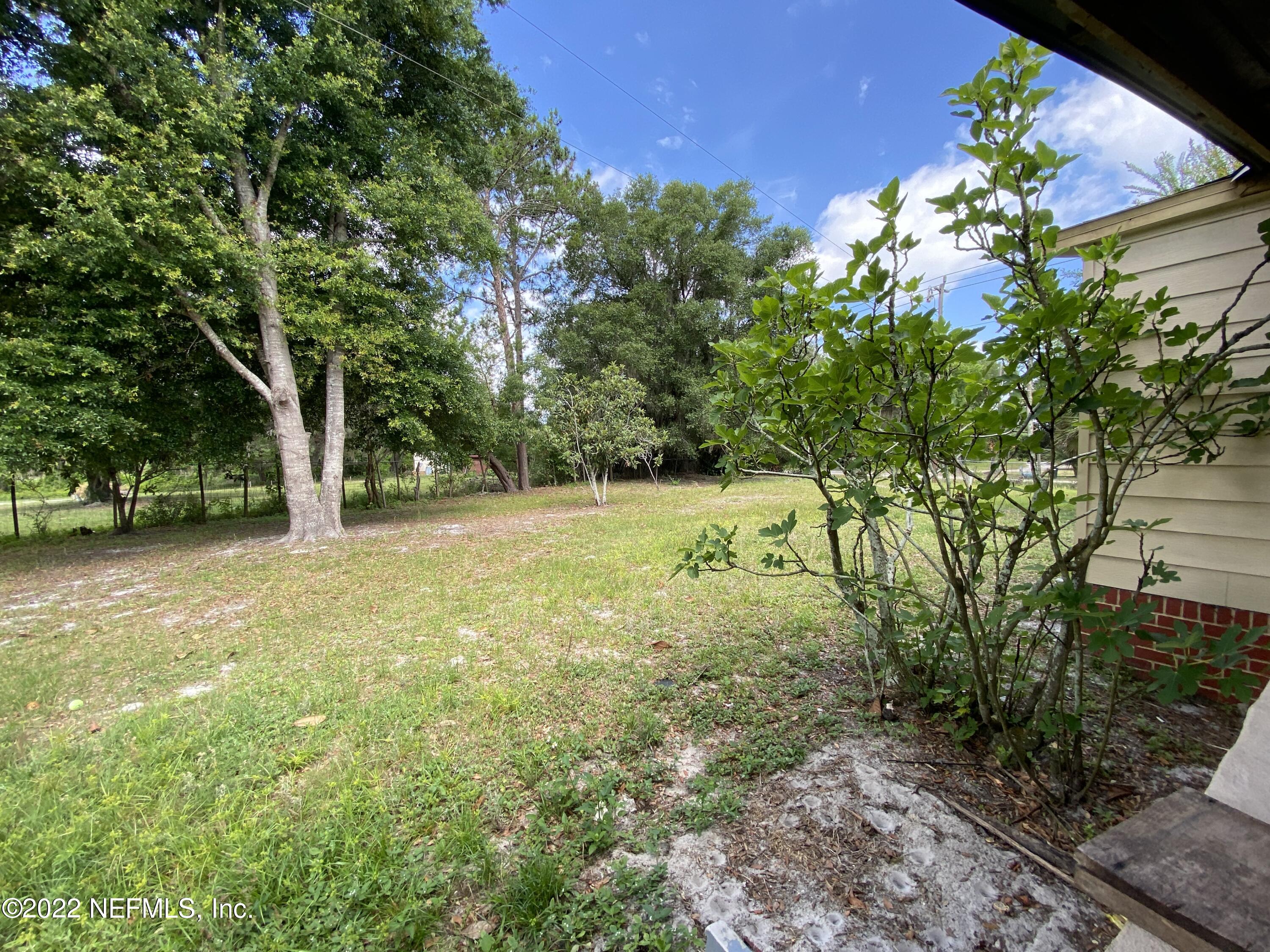 763 Georgetown Denver Road, Unit 1 Crescent City, FL 32112 - Photo 23 of 29 Side yard