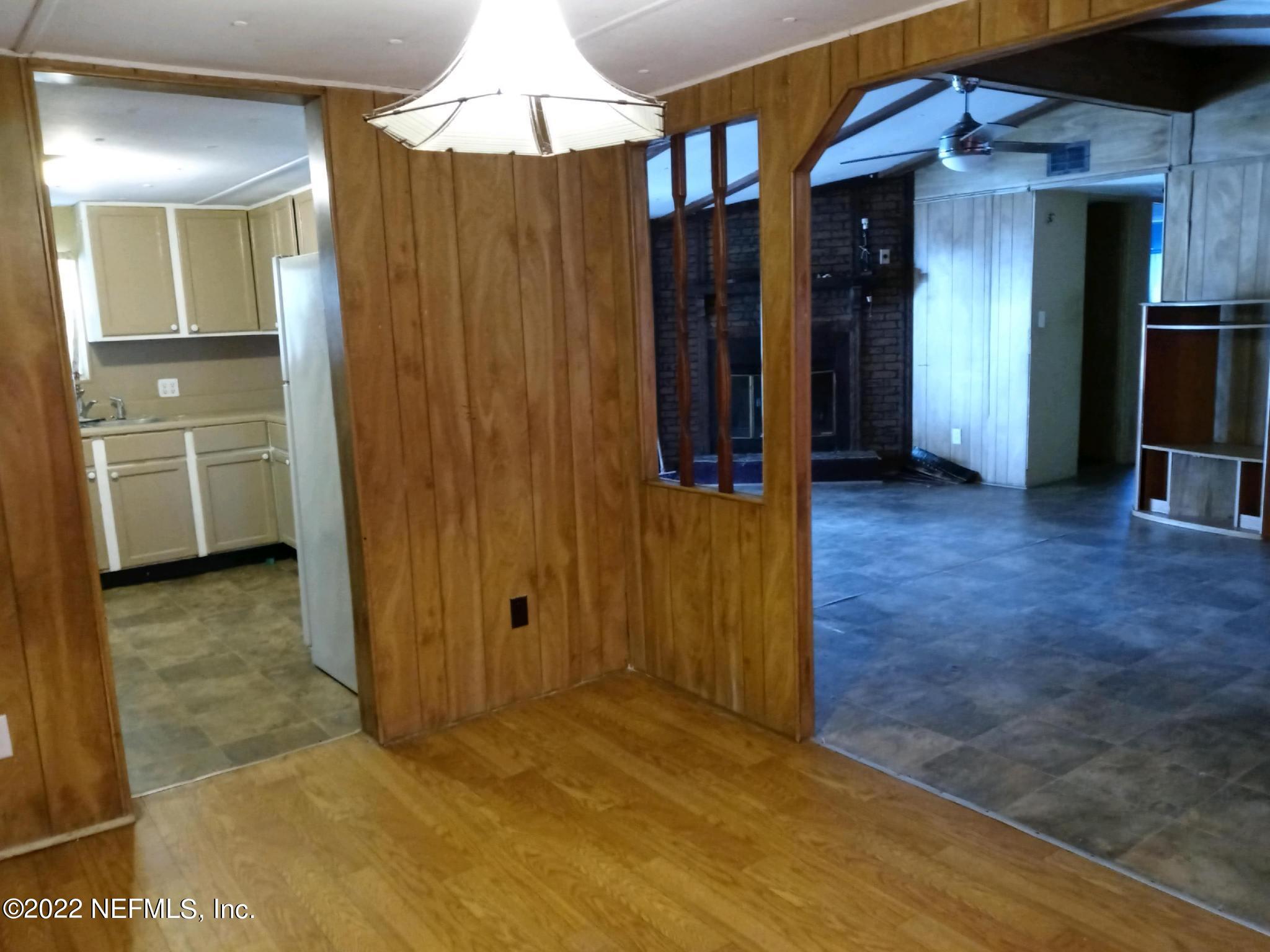 763 Georgetown Denver Road, Unit 1 Crescent City, FL 32112 - Photo 7 of 29 Dining room-Kitchen