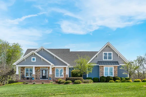 $925,000 | 1420 West Crossing Drive, Forest, VA 24551