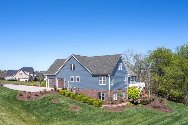$925,000 | 1420 West Crossing Drive, Forest, VA 24551