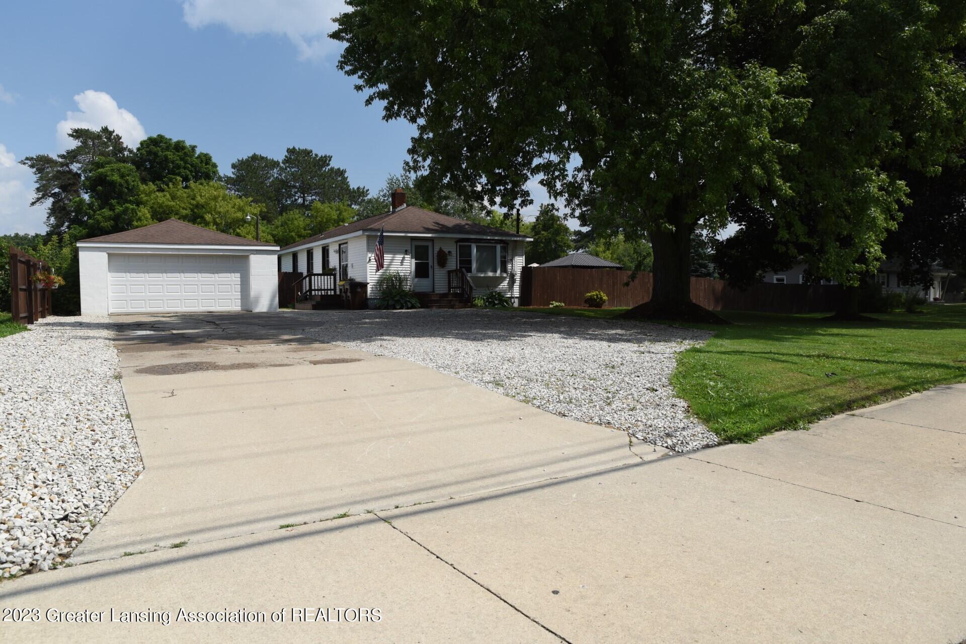 5550 Marsh Road Haslett, MI 48840 - Photo 23 of 30 thumbnail_DSC_9909