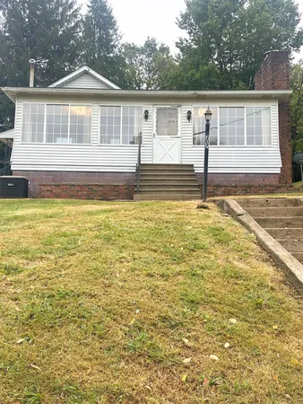 $125,000 | 207 Main Street, Corning, OH 43730