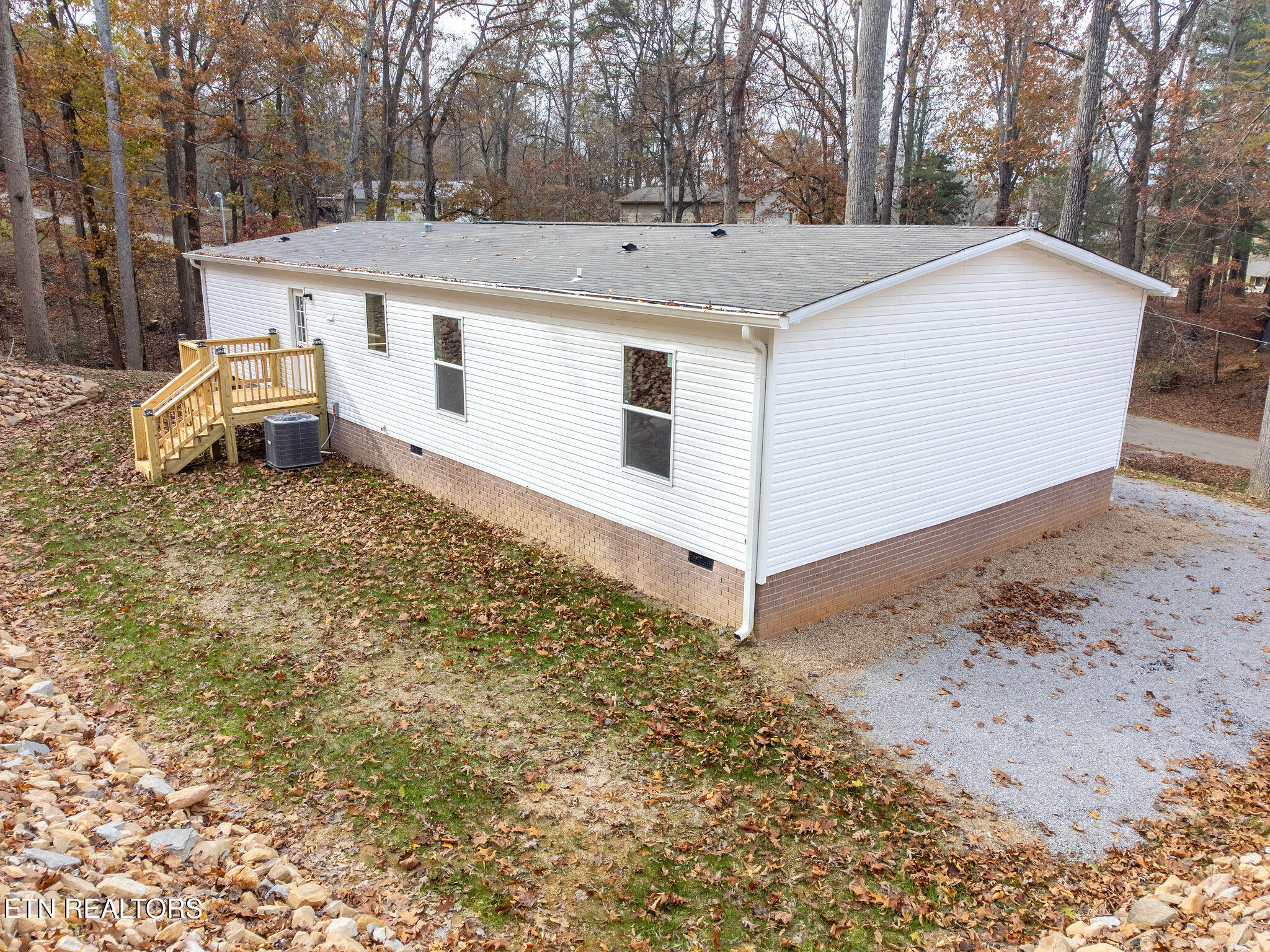 509 Lakewood Road Kingston, TN 37763 - Photo 7 of 50 DJI_0687-HDR