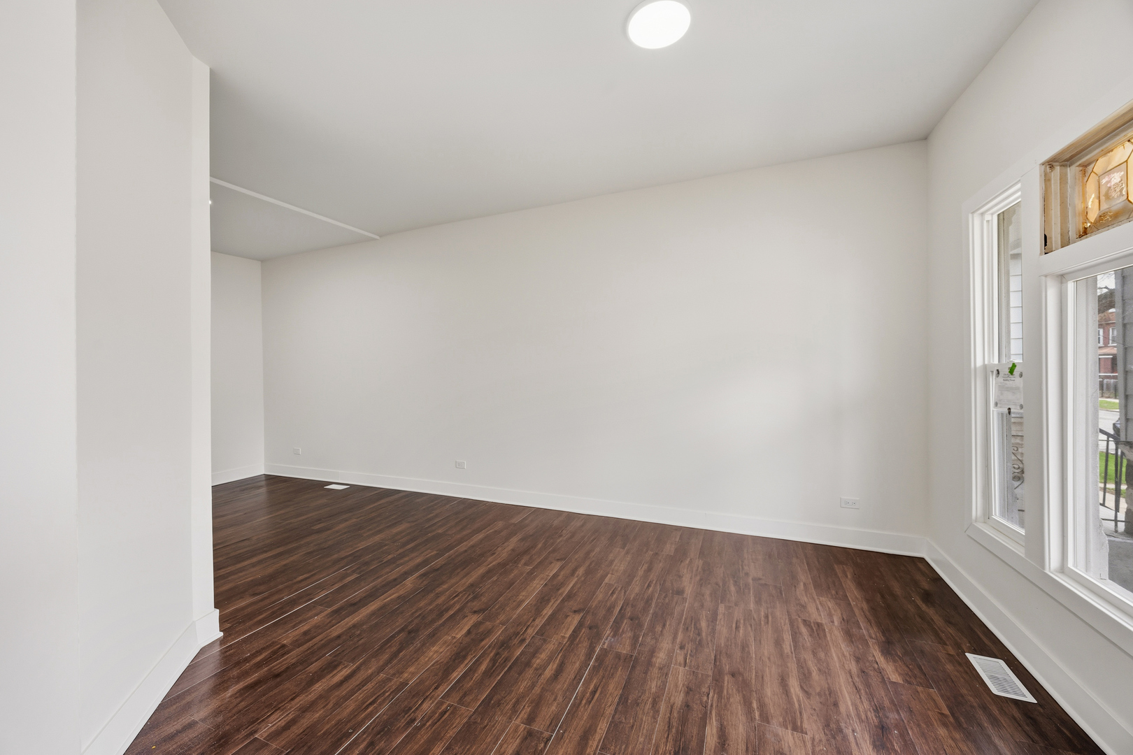 708 East 90th Street Chicago, IL 60619 - Photo 9 of 47