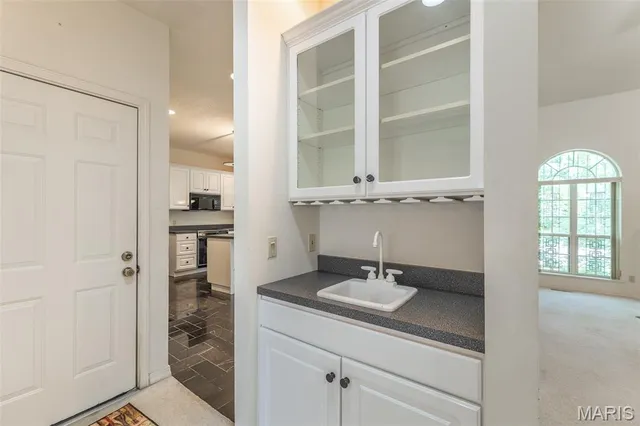 $485,000 | 2566 Stone Ridge Drive, Poplar Bluff, MO 63901