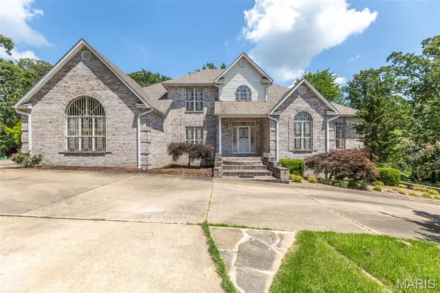 $485,000 | 2566 Stone Ridge Drive, Poplar Bluff, MO 63901