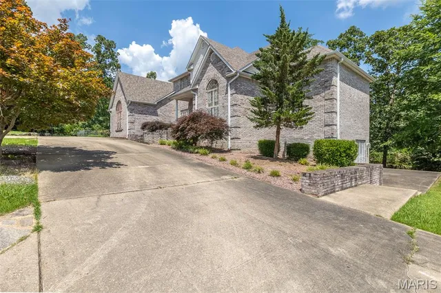 $485,000 | 2566 Stone Ridge Drive, Poplar Bluff, MO 63901