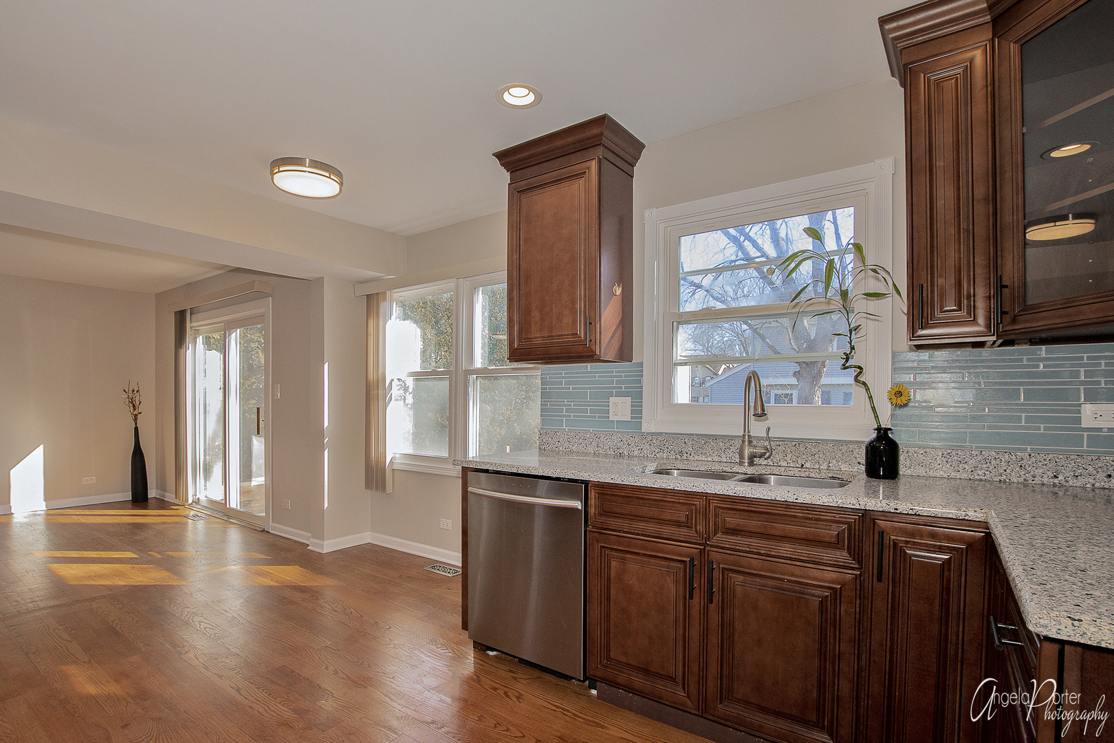 1239 Devonshire Road Buffalo Grove, IL 60089 - Photo 8 of 28