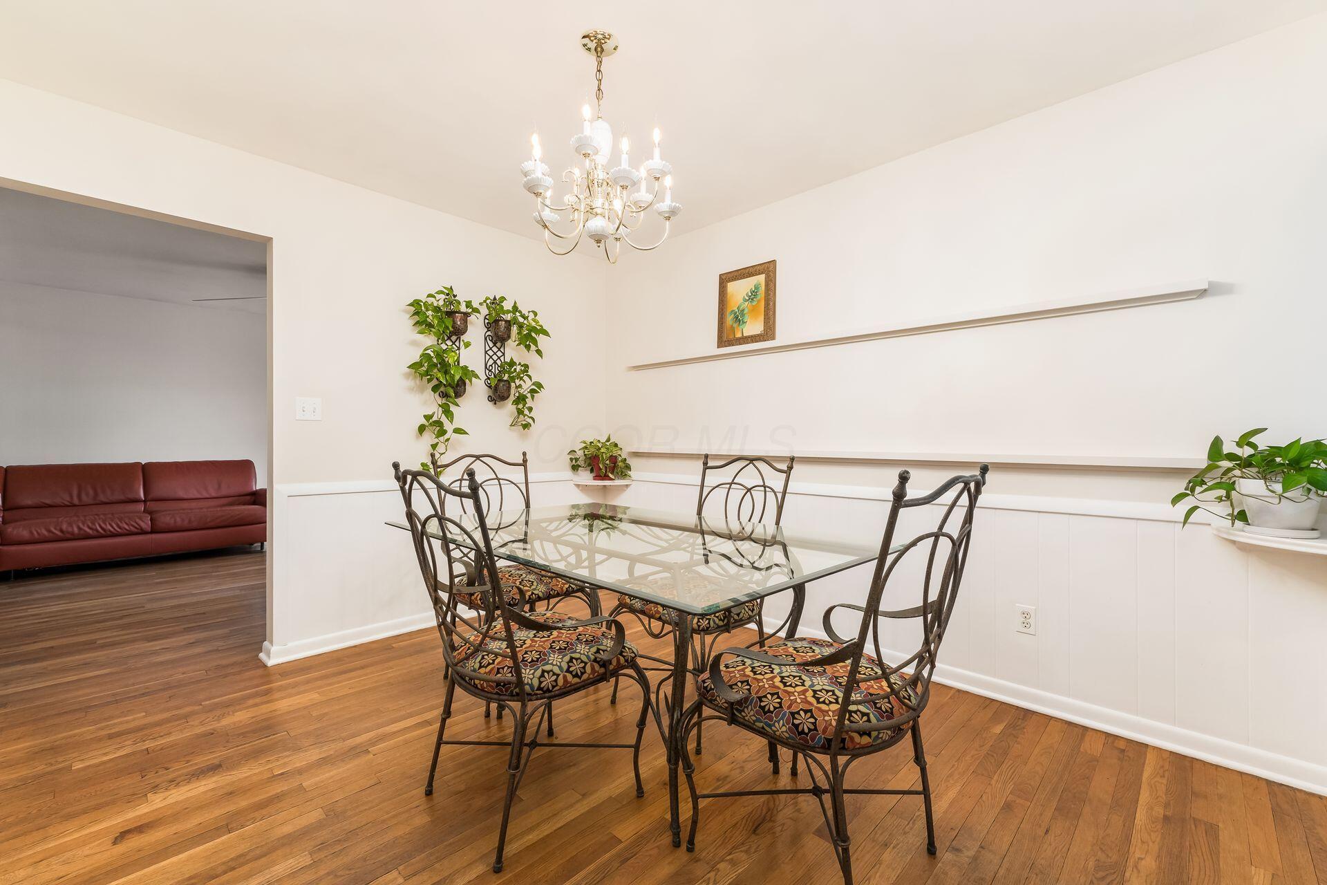 5137 Forestwood Road Columbus, OH 43229 - Photo 12 of 42 015_ Rd Columbus OH 43229 USA