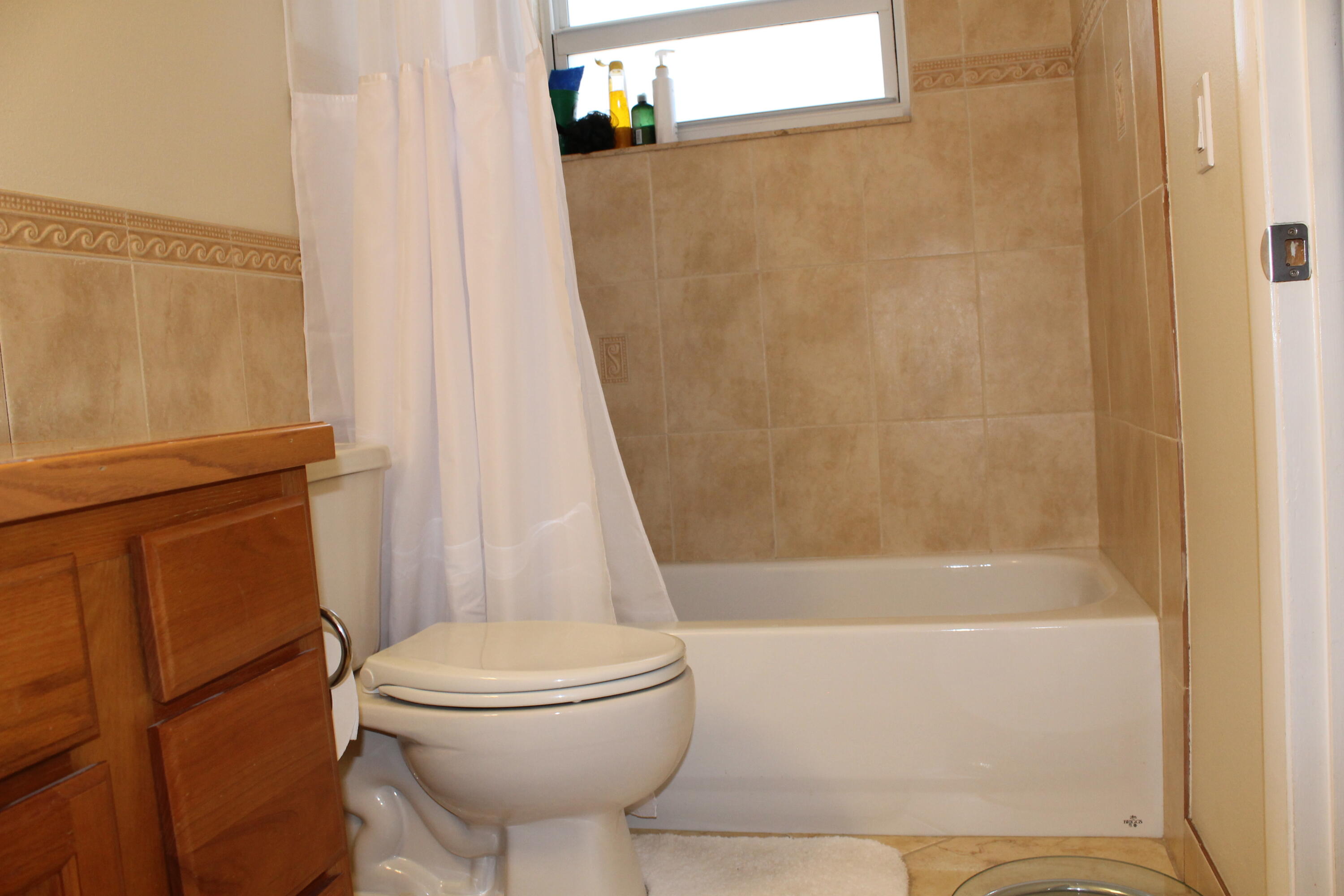 4500 North Flagler Drive, Unit A16 West Palm Beach, FL 33407 - Photo 23 of 39 2023-04-07 18.44.25