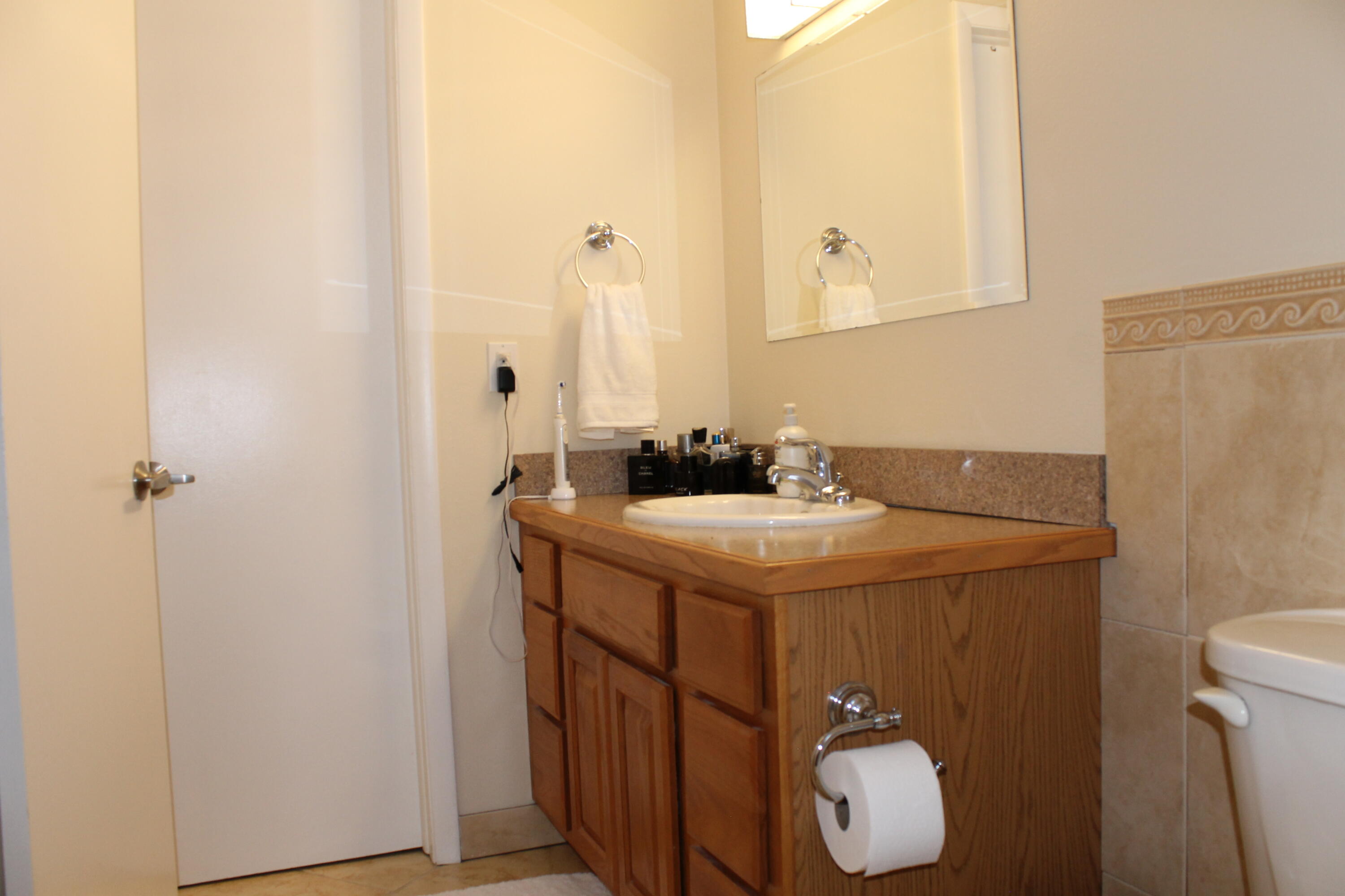 4500 North Flagler Drive, Unit A16 West Palm Beach, FL 33407 - Photo 27 of 39 2023-04-07 18.45.37