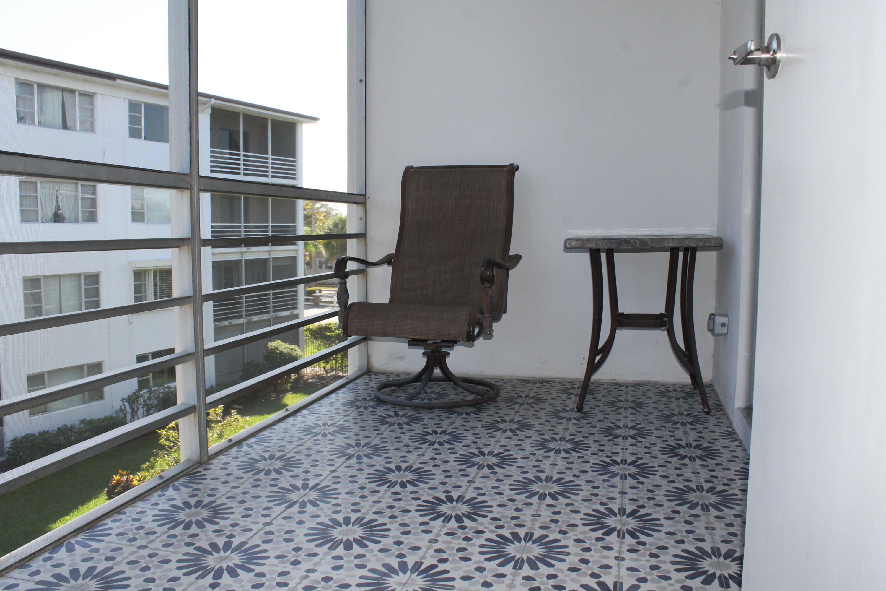 4500 North Flagler Drive, Unit A16 West Palm Beach, FL 33407 - Photo 28 of 39 2023-04-07 18.35.07