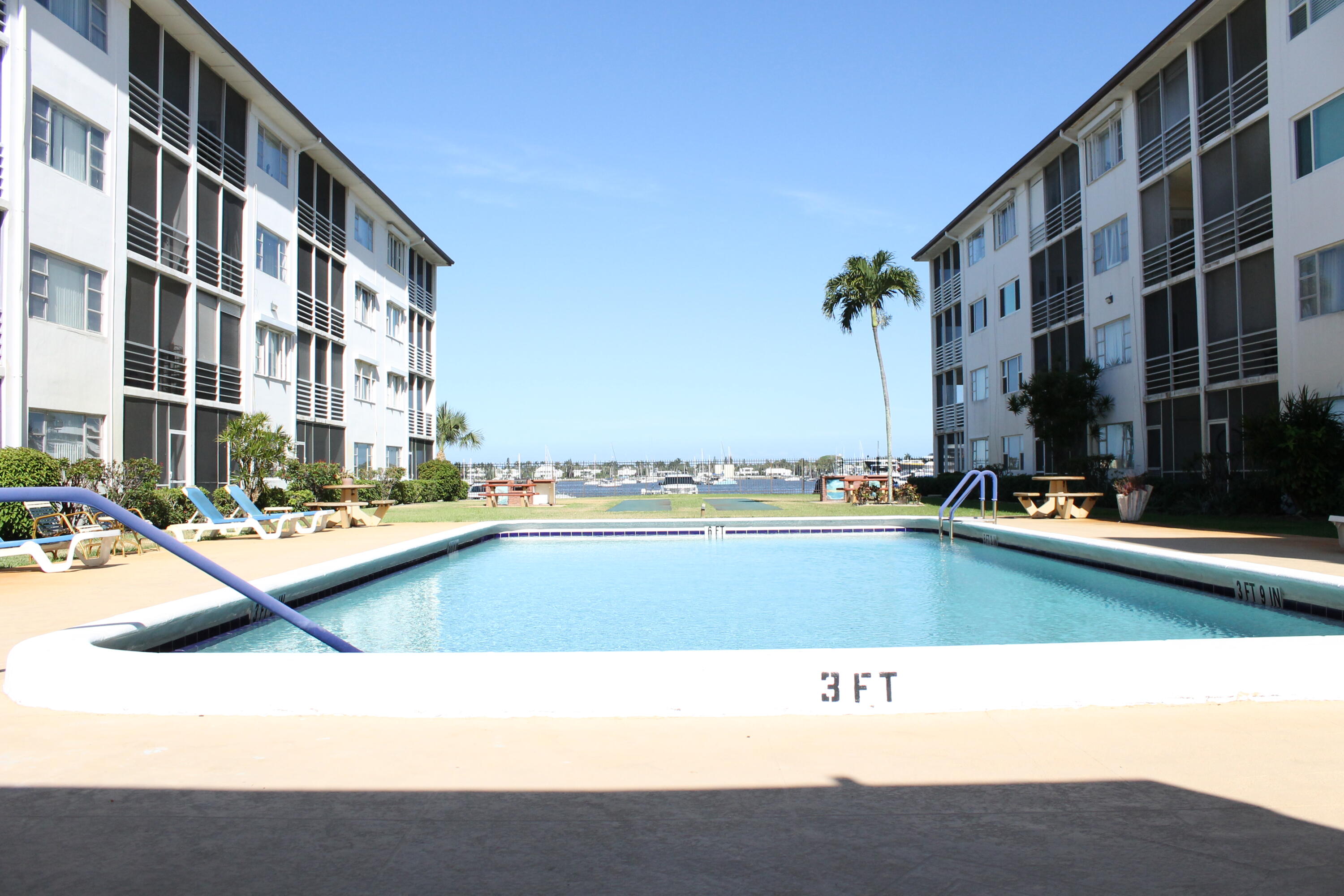 4500 North Flagler Drive, Unit A16 West Palm Beach, FL 33407 - Photo 30 of 39 2023-04-07 18.10.15