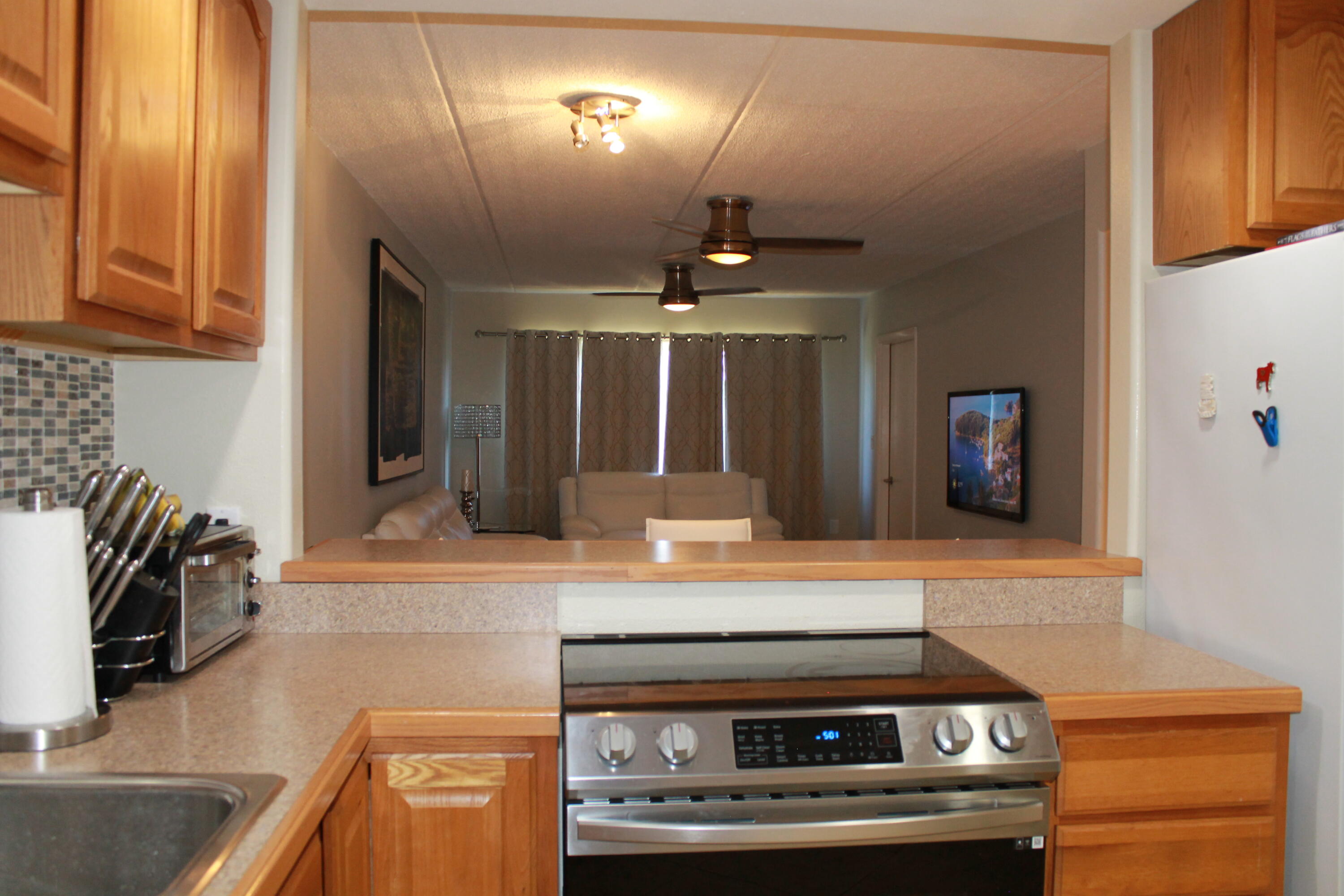 4500 North Flagler Drive, Unit A16 West Palm Beach, FL 33407 - Photo 9 of 39 2023-04-07 18.24.48