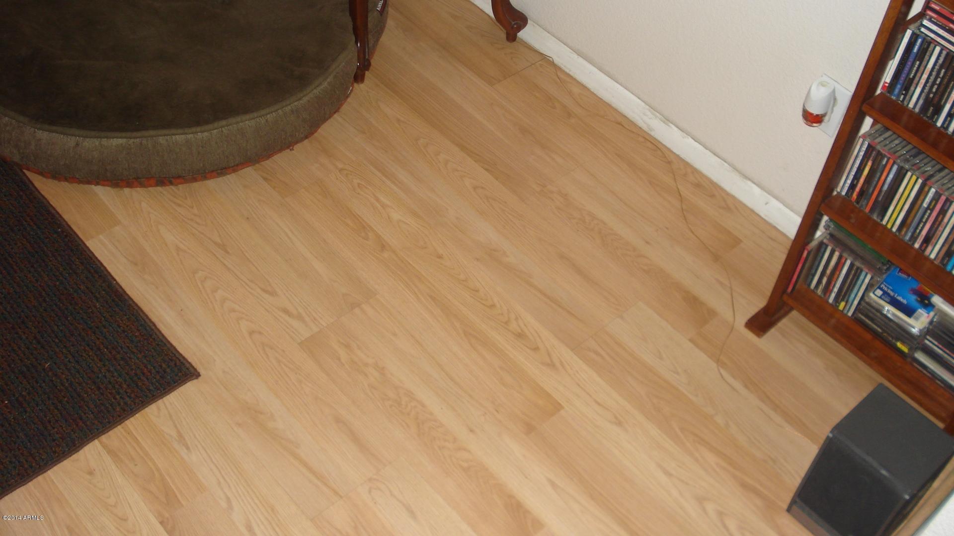 4173 East Pecan Road Phoenix, AZ 85040 - Photo 23 of 24 DSC02303