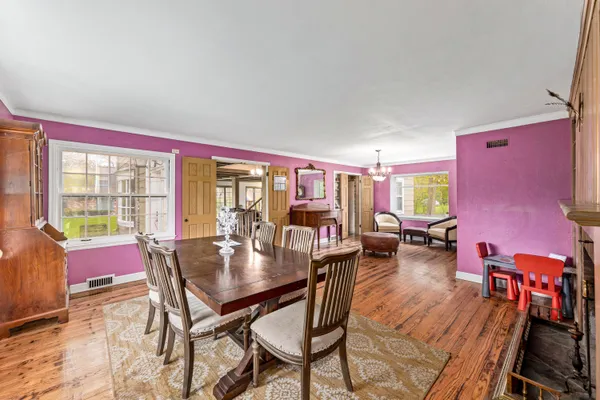 $800,000 | 825 Lone Tree Road, Elm Grove, WI 53122