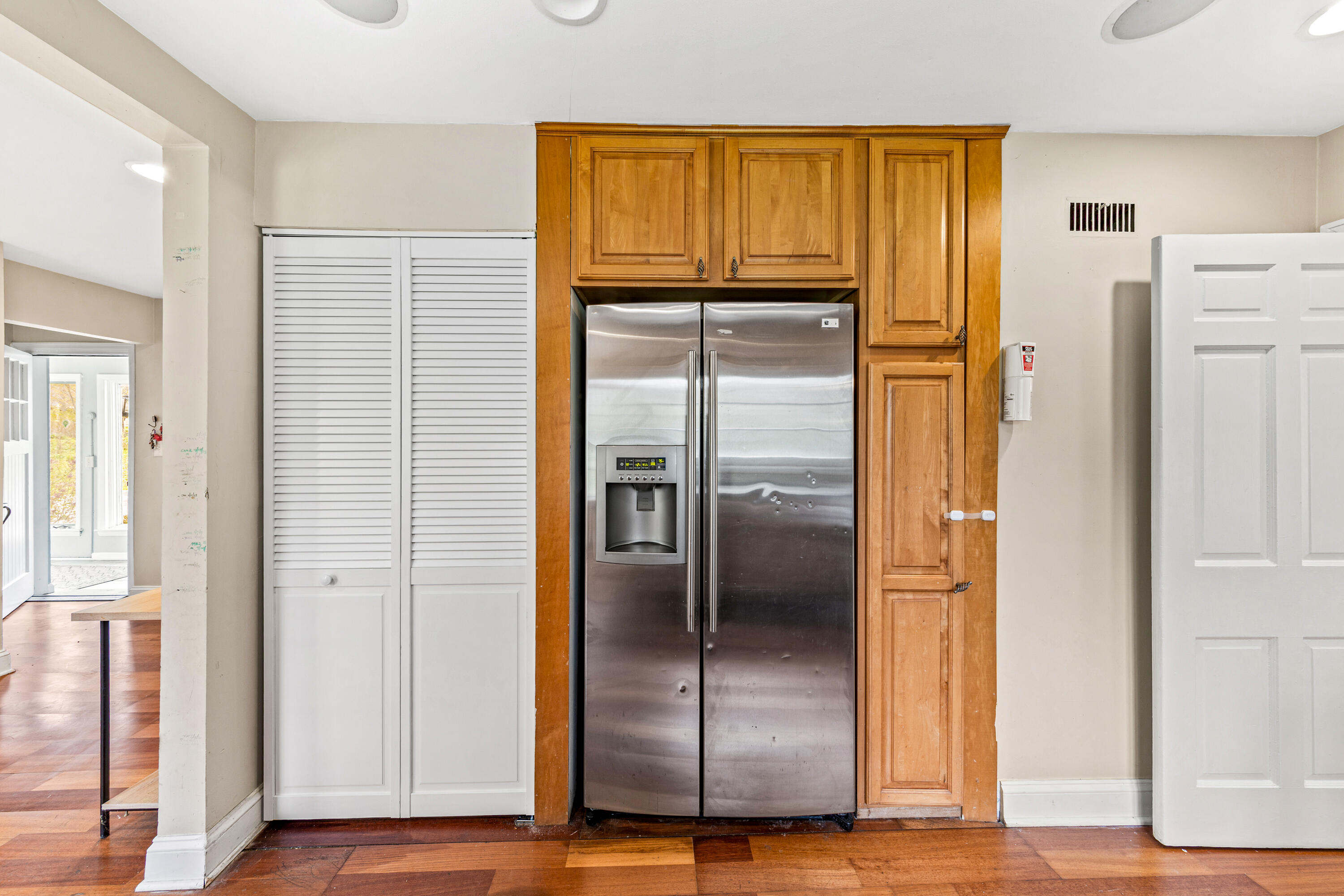 825 Lone Tree Road Elm Grove, WI 53122 - Photo 17 of 37 Pantry