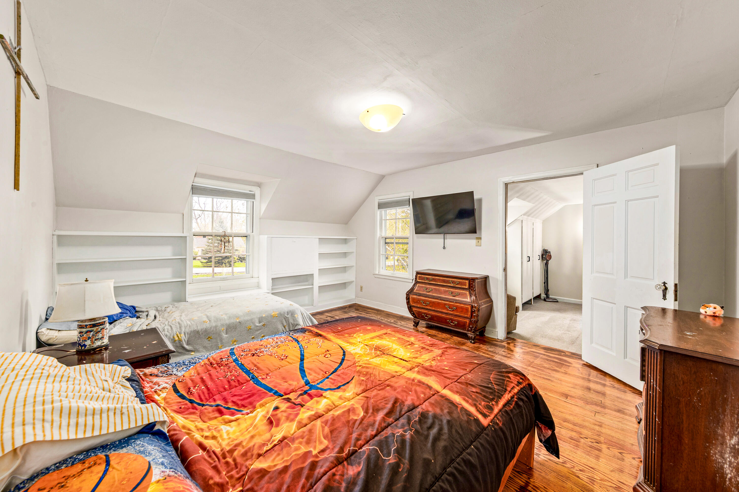 825 Lone Tree Road Elm Grove, WI 53122 - Photo 28 of 37 Bedroom 3