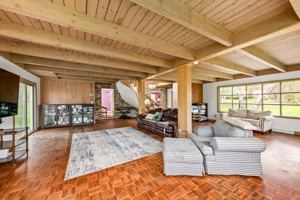 $800,000 | 825 Lone Tree Road, Elm Grove, WI 53122