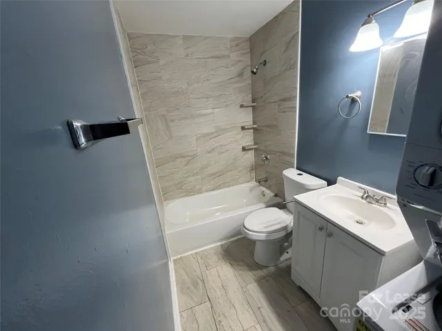 $1,700 | 2619 Dundeen Street, Charlotte, NC 28216