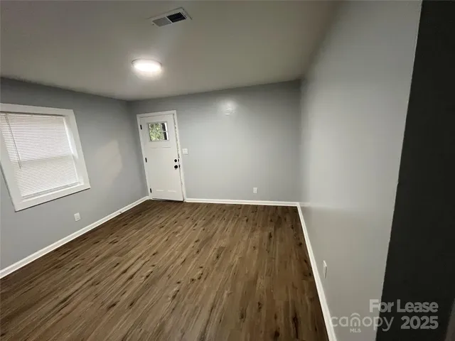 $1,700 | 2619 Dundeen Street, Charlotte, NC 28216