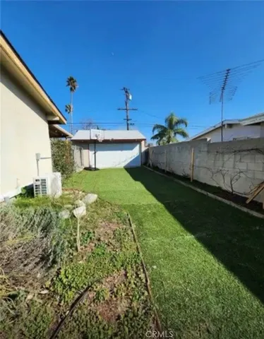 $515,000 | 833 North Lilac Avenue, Rialto, CA 92376